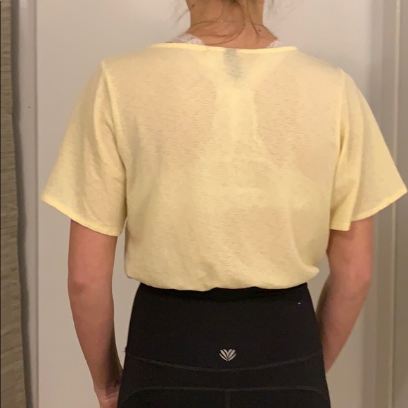 Yellow crop top - Picture 2 of 2